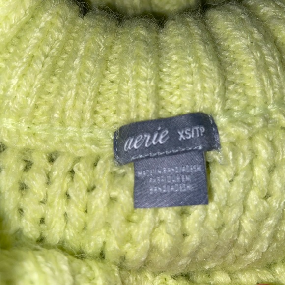 Aerie Chunky Cable Knit Sweater 🍐 - Picture 7 of 8